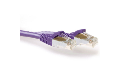 ACT Paarse 7,00 meter SFTP CAT6A patchkabel snagless met RJ45 connectoren